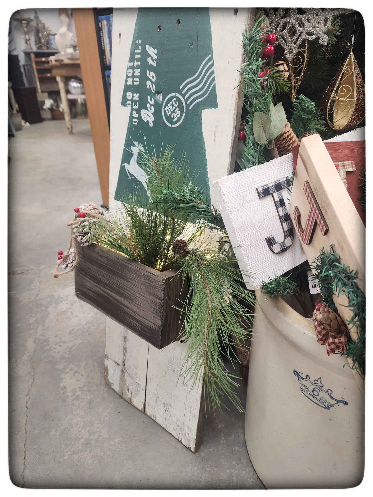 Upcycled Fence Board Christmas Tree Instore Workshop Project