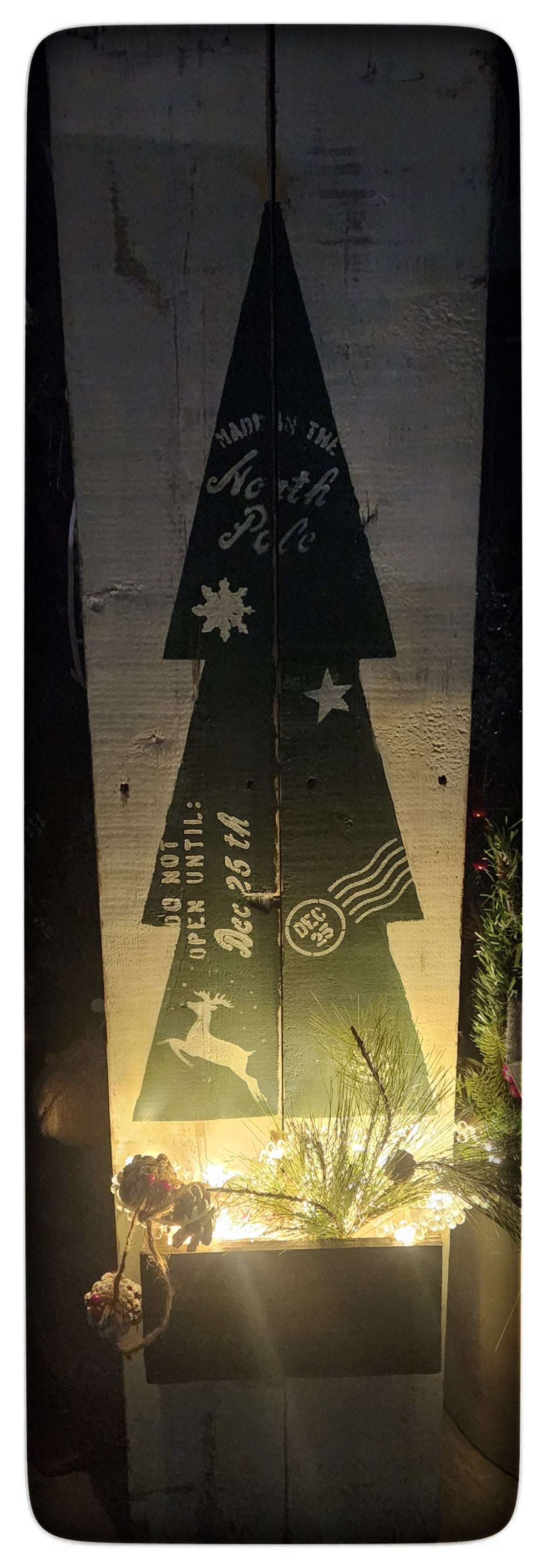 Upcycled Fence Board Christmas Tree Instore Workshop Project