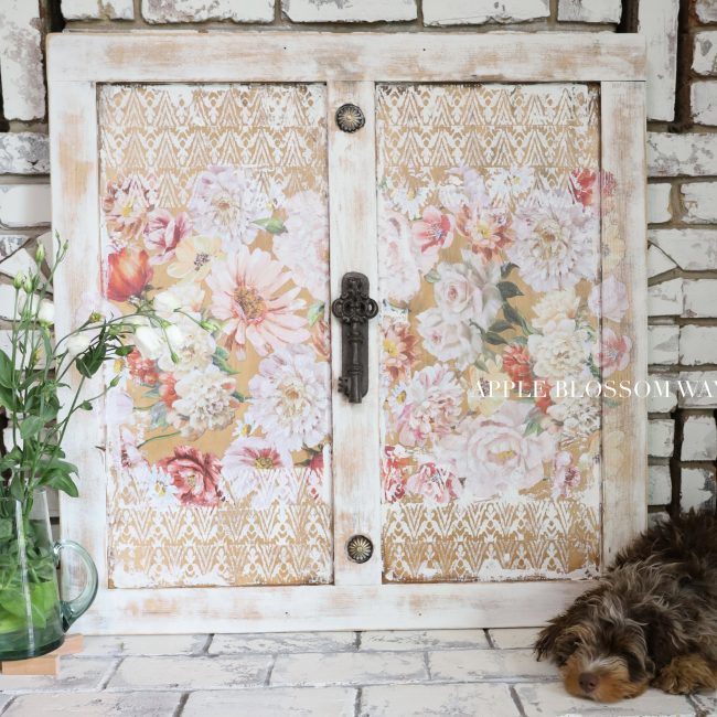 Decor Transfers® – Pretty In Peach – total sheet size 24″x35″, cut into 3 sheets