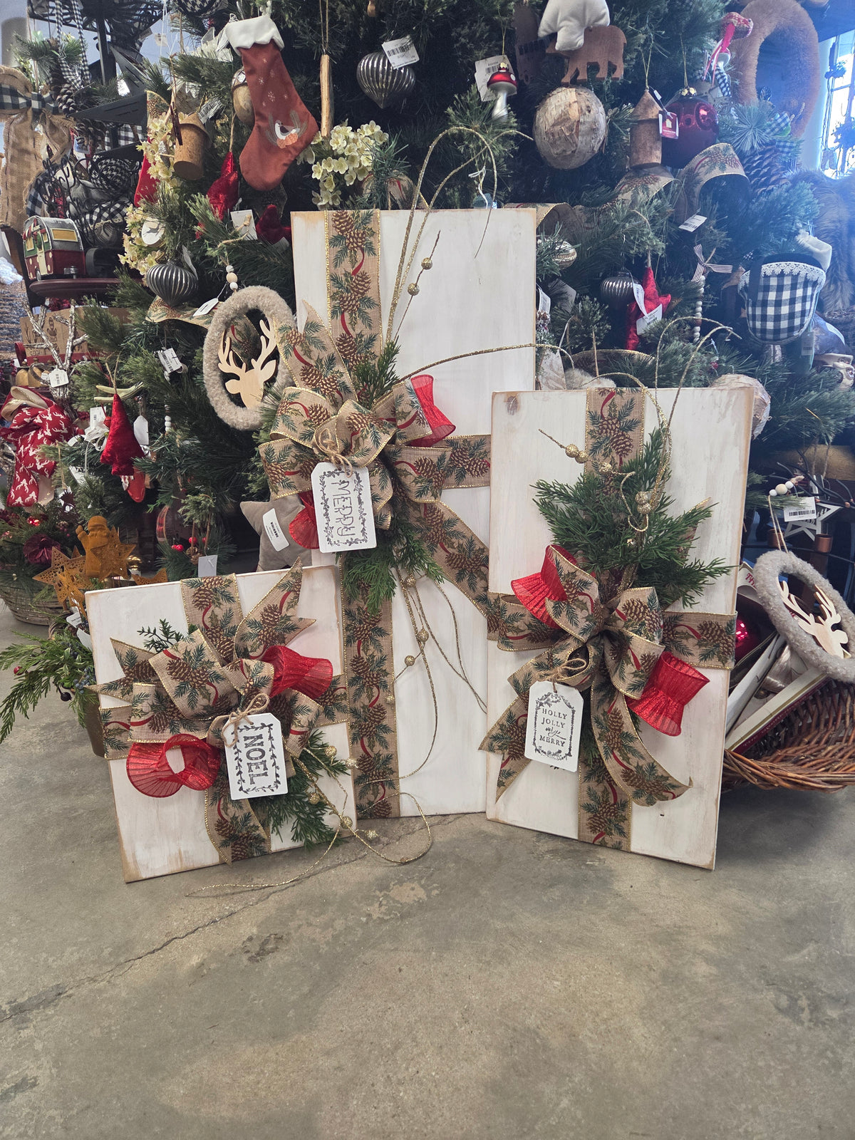 Wood Christmas Present Trio