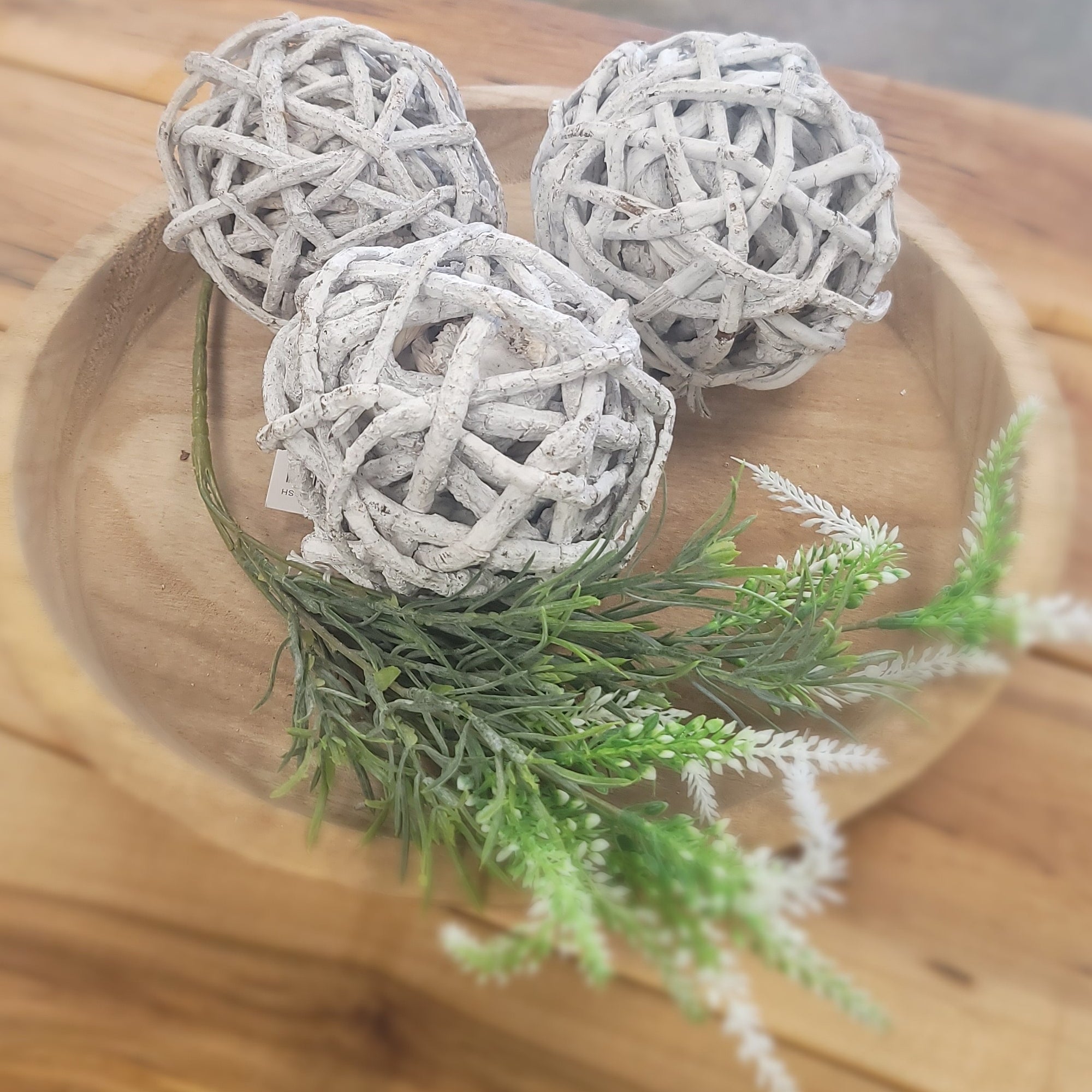 Whitewashed Vine Balls